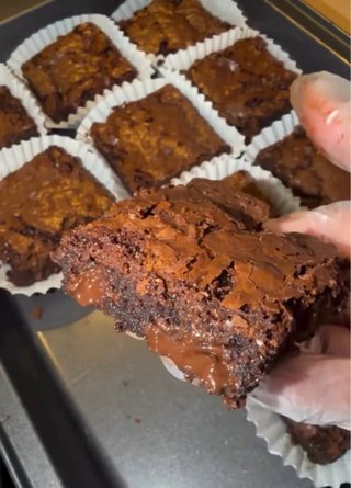 Pan dulce, galletas, brownie, rol de canela!