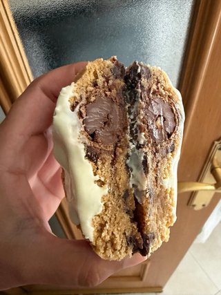 Pan dulce, galletas, brownie, rol de canela!