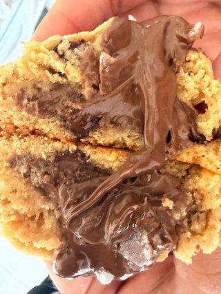 Pan dulce, galletas, brownie, rol de canela!
