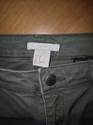 Pantalones cortos H&M verde oliva
