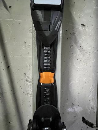 Esquís Rossignol Zethys ZTS con bastones