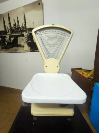 Balanza antigua Ibarra Carlos Letterer Barcelona