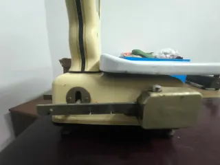 Balanza antigua Ibarra Carlos Letterer Barcelona