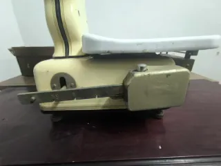 Balanza antigua Ibarra Carlos Letterer Barcelona