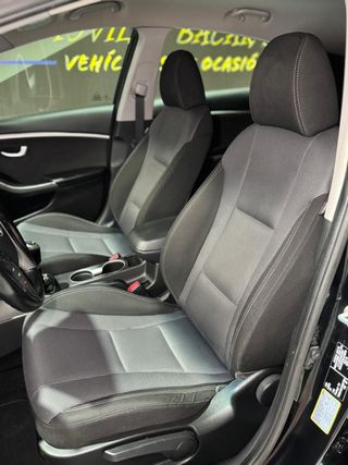 HYUNDAI i30 1.6 CRDi 110cv Tecno S Sky