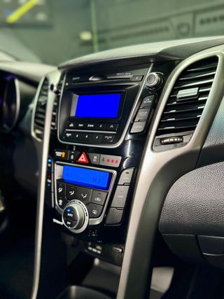 HYUNDAI i30 1.6 CRDi 110cv Tecno S Sky