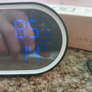 Reloj LED Música Alarma Digital