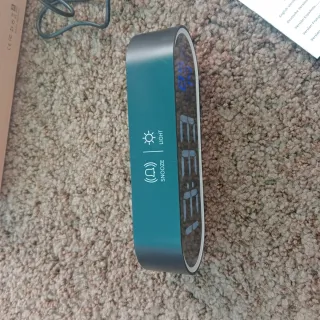 Reloj LED Música Alarma Digital