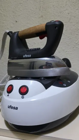 Centro Planchado Ufesa PL1410