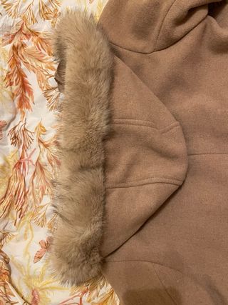 Abrigo Zara Beige con Capucha y lana