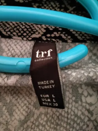 Blusa Zara Talla L Estampado Serpiente