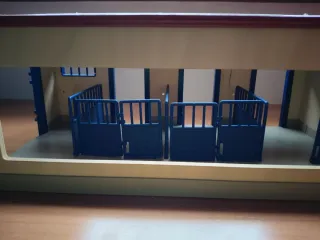 Establo de madera para niños