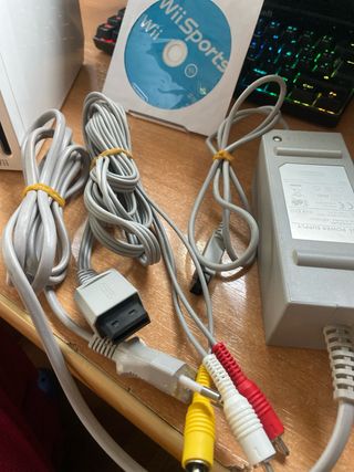 Nintendo Wii RVL-001 Blanca + Wii Sports