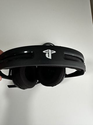 PS4 1TB + 3 Mandos + Juego + Accesorios