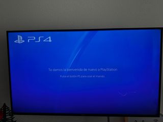 PS4 1TB + 3 Mandos + Juego + Accesorios