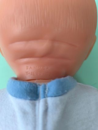 Muñeco Nenuco bebe. Regalo conjunto de ropa.