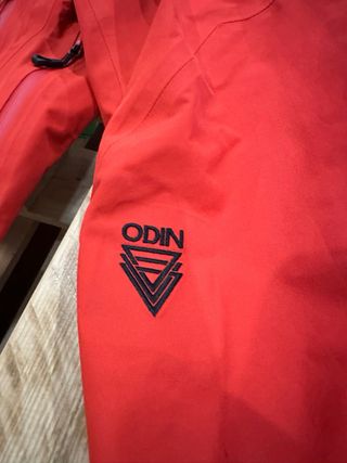 Chaqueta Helly Hansen Odin Roja tope gama
