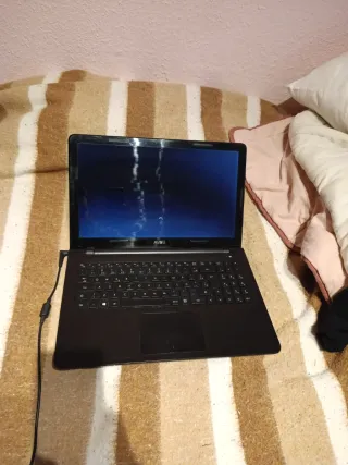 Laptop Portátil Acer i5 8GB RAM 568GB