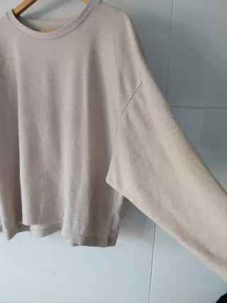 Jersey Stradivarius beige talla M