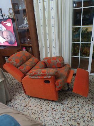 Sillón relax tela estampado floral naranja