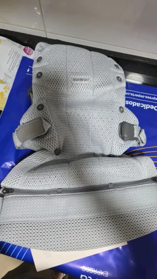 Mochila Portabebés BabyBjörn Harmony Gris