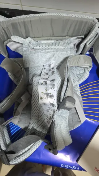 Mochila Portabebés BabyBjörn Harmony Gris