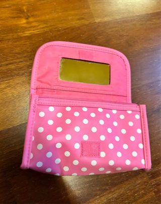 Neceser rosa y blanco Caprice