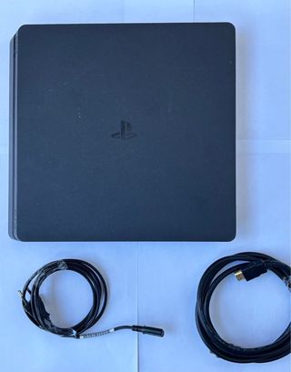 PS4 Slim 500GB + FC25 + 2 mandos