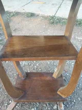 Mesa auxiliar madera chapada vintage mesita