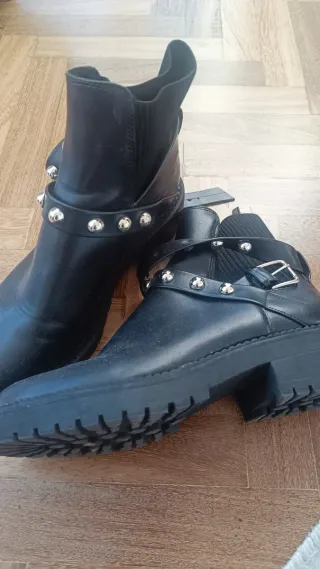 Botas Stradivarius negras talla 37