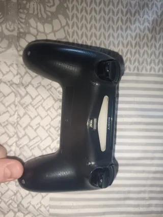 PS4 Slim 1TB con juegos