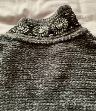 Giacca grigia con dettagli