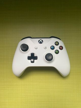 Xbox One S Bianca + 10 Giochi