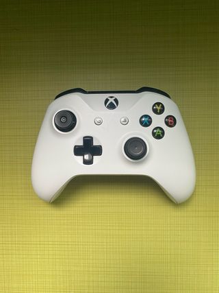 Xbox One S Bianca + 10 Giochi