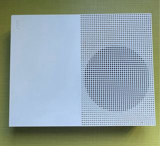 Xbox One S Bianca + 10 Giochi