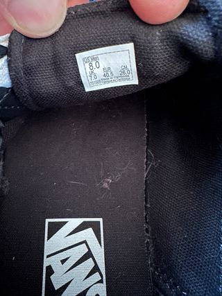 Scarpe Vans nere e bianche