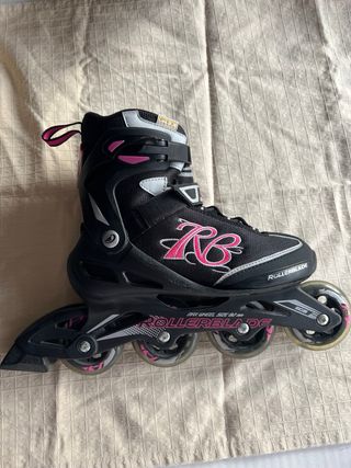 Patines en línea Rollerblade negros y rosas