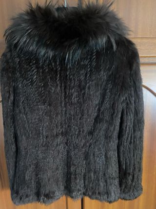 Chaqueta pelo conejo y mapache. Marrón chocolate