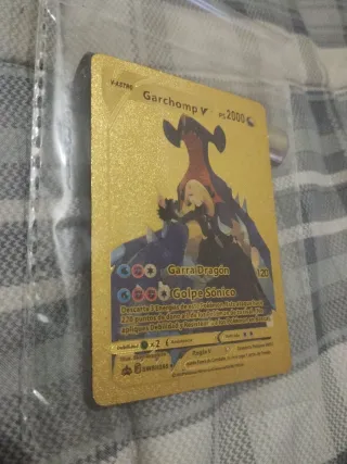 Carta Pokémon Garchomp V Dorada