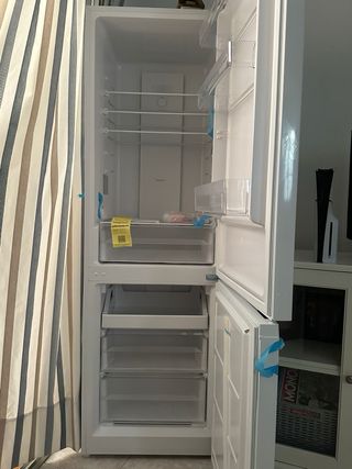 Nevera SIN ESTRENAR