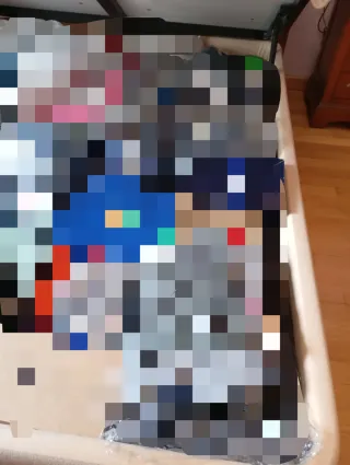 Canapé abatible de tela y madera