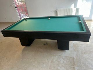 Mesa de billar francés. precio no negociable.