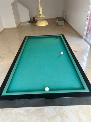 Mesa de billar francés. precio no negociable.