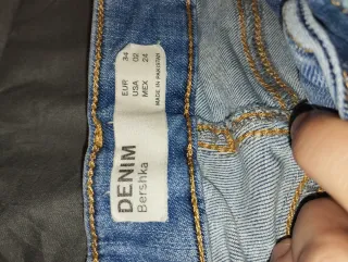 Vaqueros Bershka Talla 34