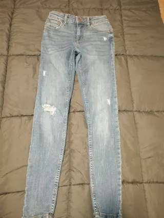 Vaqueros Bershka Talla 34