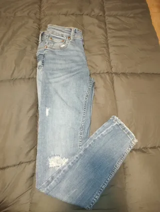 Vaqueros Bershka Talla 34