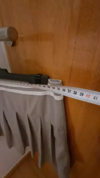 Falda plisada gris talla M