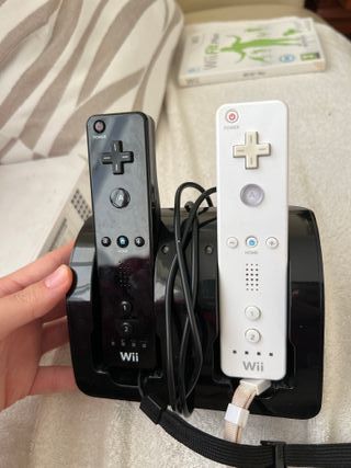 Nintendo Wii Blanca + Juego de regalo