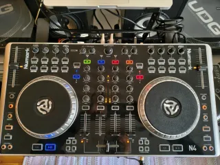 Numark N4 Controlador DJ