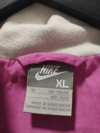 Chándal Nike chica.